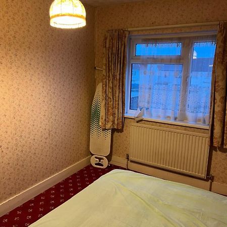 Canvey IslandWhitby Road Houseアパートメント エクステリア 写真